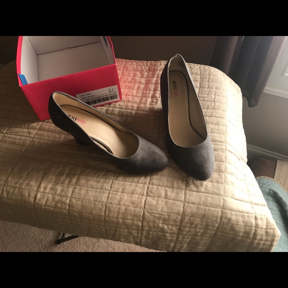 Gray round toe wedge heel